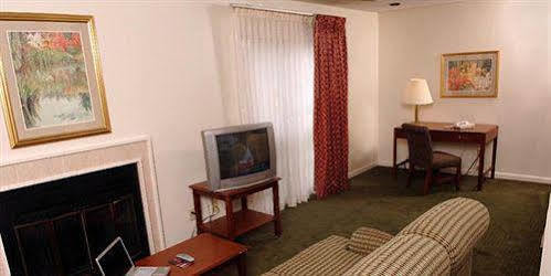 Huntsville Hotel & Suites Zewnętrze zdjęcie